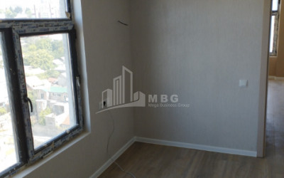 For Sale Flat, in Metromsheni