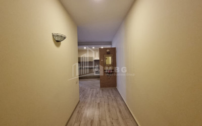 იყიდება ბინა, ვაკე