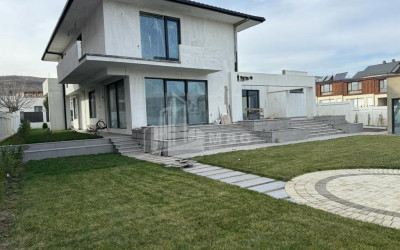 For Sale House   Villa, in Tkhinvali