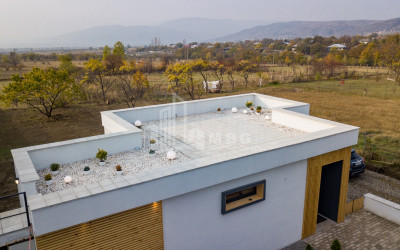 For Sale House - Villa, in fence