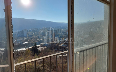 For Sale Flat, in Isani District