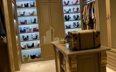 For Sale Flat, in Vake