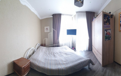 For Sale Flat, in Isani