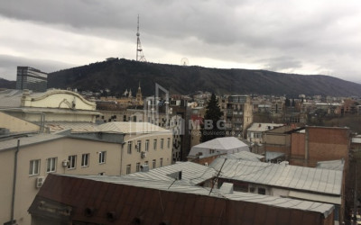 იყიდება ბინა, პლეხანოვი