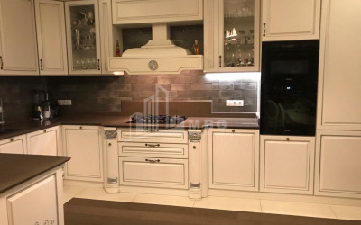 Продается Квартира, в Сололаки