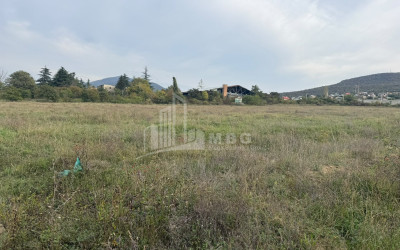 В аренду Производственная площадь - Деловой двор Земля В Церовани, Мцхета