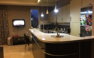 იყიდება ბინა, პლეხანოვი