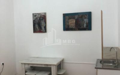 For Sale Hostel - Guesthouse Commercial, in Sololaki