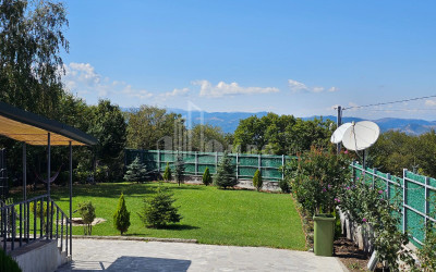 Продается Дом - Вилла В Коджори, Мтацминда Район