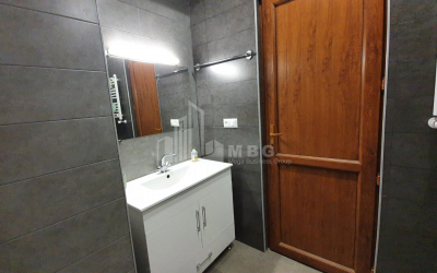 For Sale Flat, in Isani