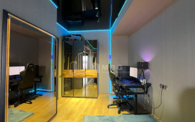 For Sale Flat, in Village Dighomi