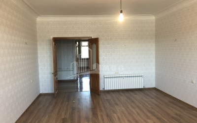 For Sale Flat, in Vera