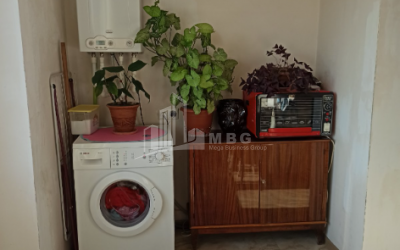 For Sale Flat, in Nadzaladevi