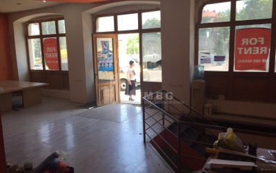 For Rent Витражный фасад Commercial, in Sololaki