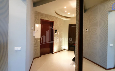 For Sale Flat, in Vake