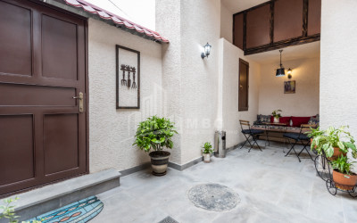 For Rent House - Villa, in Mtatsminda District