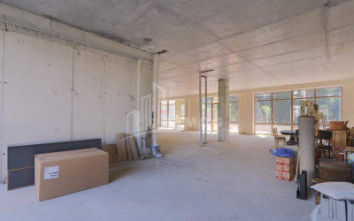 For Rent Витражный фасад Commercial, in Chugureti