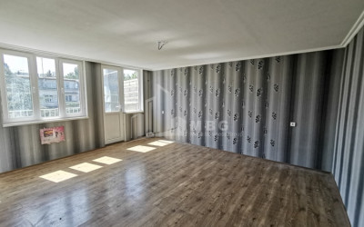 იყიდება ბინა, საბურთალო