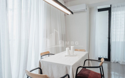 Продается Квартира, в Мтацминда