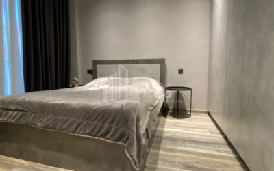 იყიდება ბინა, საბურთალო