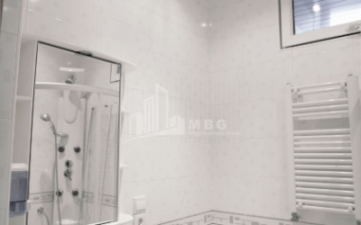 For Rent Building Commercial, in Mtatsminda