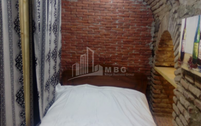 For Rent Basement Commercial, in Mtatsminda