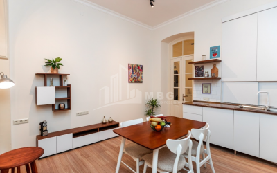 For Sale Flat, in Sololaki