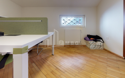 For Rent For office Commercial, in Chugureti District