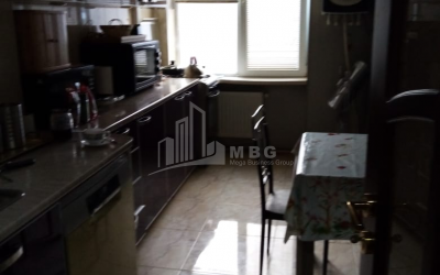 For Sale Flat, in Zemo Vera