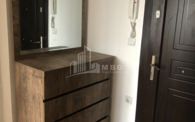 For Sale Flat, in Isani District