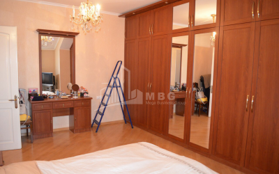 For Sale Flat, in Vake