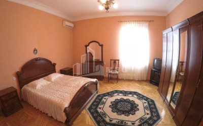 For Sale House - Villa, in Saburtalo