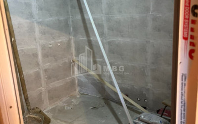 იყიდება ბინა, საბურთალო