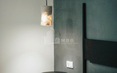 Продается Квартира, в Мтацминда