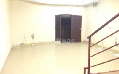 For Rent Витражный фасад Commercial, in Sololaki