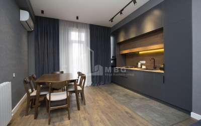 For Rent Flat, in Mtatsminda