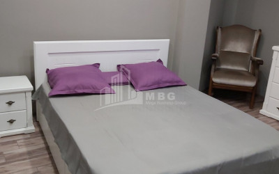 For Rent House - Villa, in Mtatsminda District