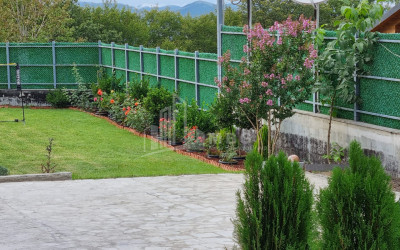 Продается Дом - Вилла В Коджори, Мтацминда Район