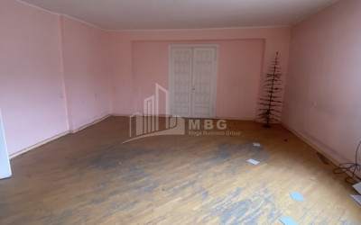 იყიდება ბინა, საბურთალო