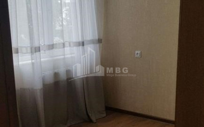 For Sale Flat, in Surrounding area of metro Guramishvili