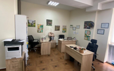 For Rent For office Commercial, in Saburtalo