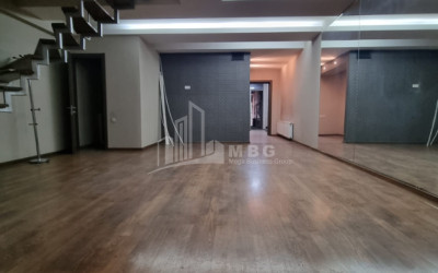 For Rent For office Commercial, in Digomi Massive