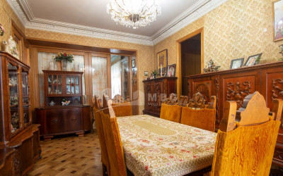 Продается Квартира, в Ваке