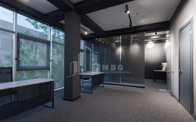 Продается Торговый Коммерческий, в Сабуртало