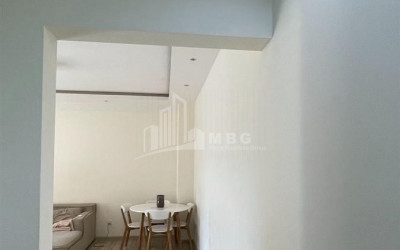 იყიდება ბინა, საბურთალო