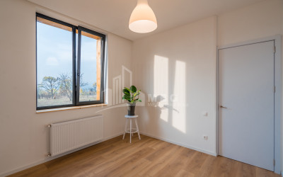 For Sale House - Villa, in fence