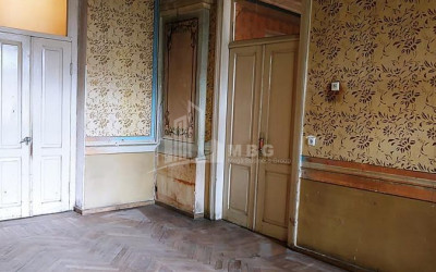 For Sale Flat, in Sololaki