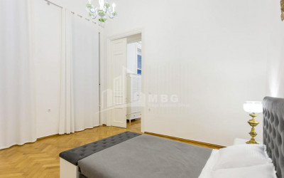 For Sale Flat, in Sololaki