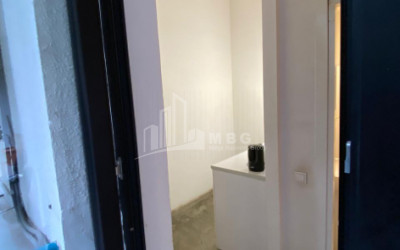 For Rent For office Commercial, in Sololaki