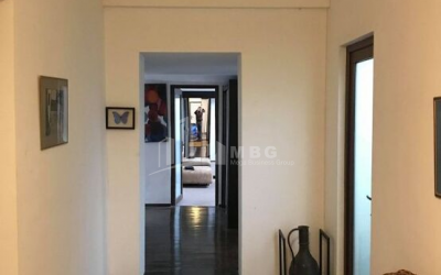 Продается Квартира, в Ваке